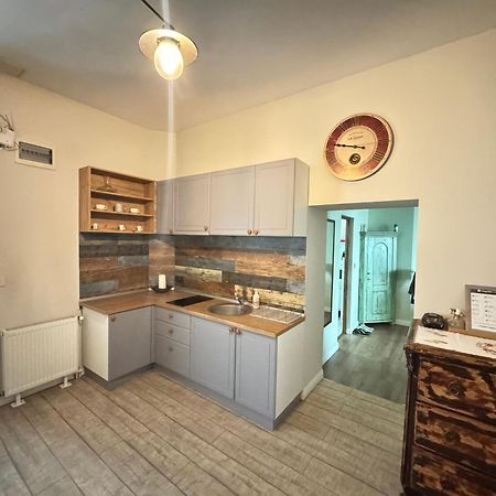 Cozyflat In The Central 아라드 외부 사진