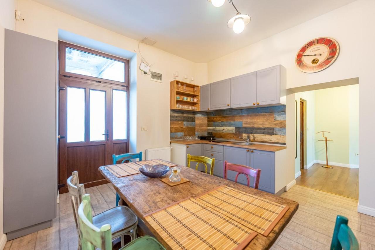 Cozyflat In The Central 아라드 외부 사진